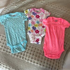 Newborn Onesie Set